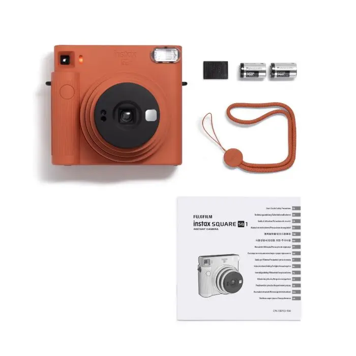 200810_sq1_orange_flat_lay_0434_retouch2_300dpi_2000px_1.jpg